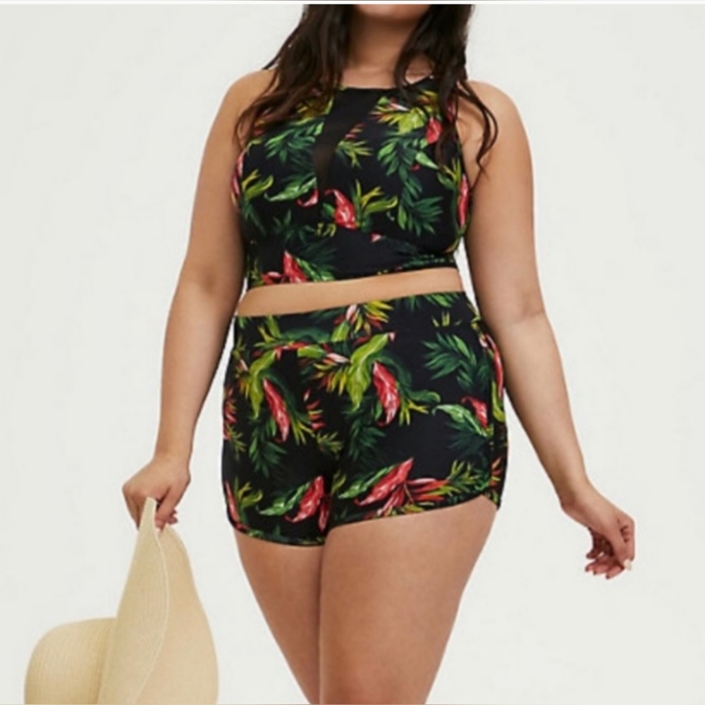 Torrid Black/Green/Red Leaf Bathing Suit Bottoms Size 2